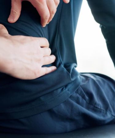 Crise de dor? Veja como a fisioterapia lombar pode ajudar